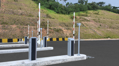 Скоростная автомагистраль Ист-Кланг-Вэлли в Малайзии: 